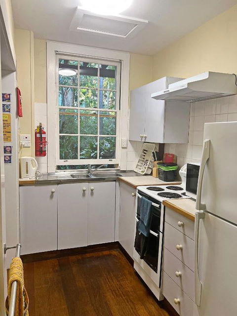 Arakoon House 2 - Bring Your Own Linen - Palm Beach Accommodation 1