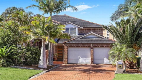 Araluen On Henley Accom Property - Palm Beach Accommodation 1