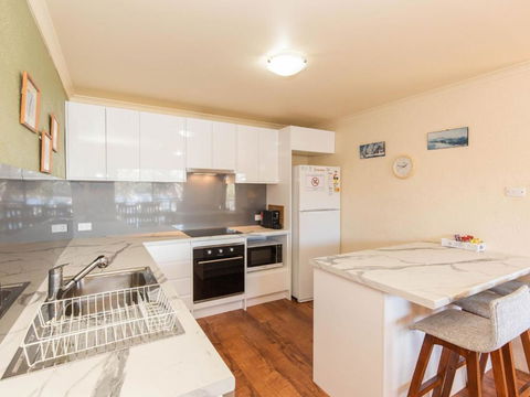 Aranda 3 25 Townsend Street - Palm Beach Accommodation 1