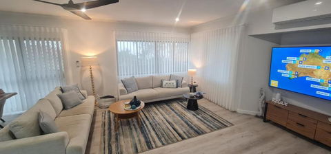 ARay At Cooee Bay - Apt A - Beach House Yeppoon - Palm Beach Accommodation 3