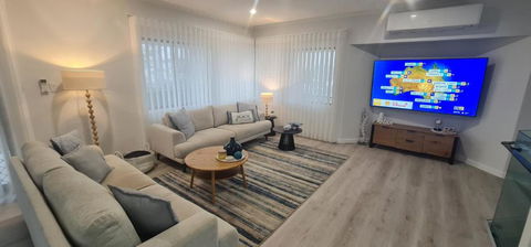 ARay At Cooee Bay - Apt A - Beach House Yeppoon - Palm Beach Accommodation 4