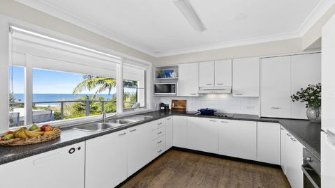Arbies Killcare Beach House - Palm Beach Accommodation 3