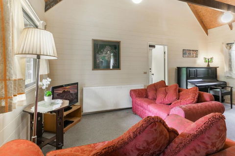 Arcadia - Palm Beach Accommodation 4