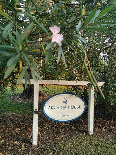 Arcadia House - Palm Beach Accommodation 4