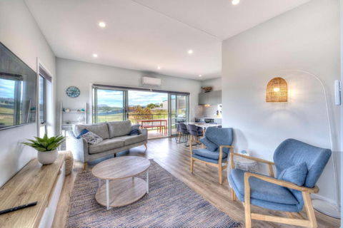 Archella 2 - Palm Beach Accommodation 0