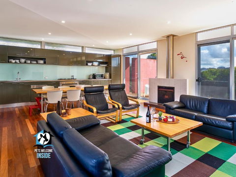 Architect Designed House Nestled In The Dunes - Palm Beach Accommodation 0