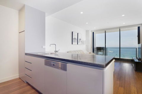 Arena Newcastle Beach - Palm Beach Accommodation 3