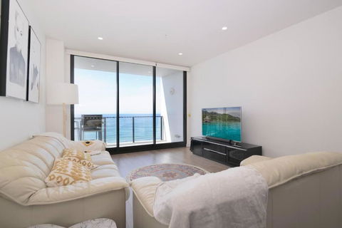 Arena Newcastle Beach - Palm Beach Accommodation 1