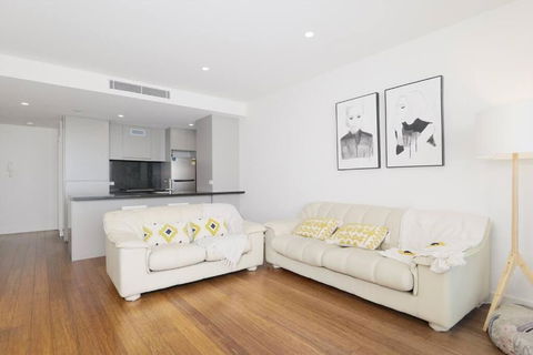 Arena Newcastle Beach - Palm Beach Accommodation 4