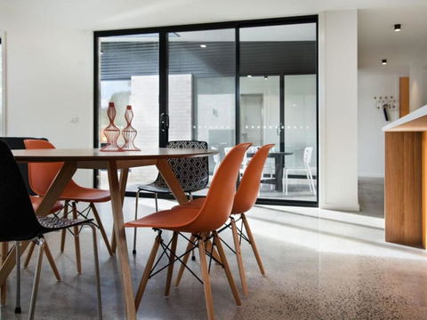 Arenas North - Palm Beach Accommodation 4