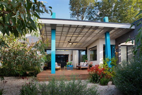 Arenas South - Palm Beach Accommodation 0