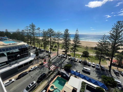 Aries Holiday Apartments - Palm Beach Accommodation 2