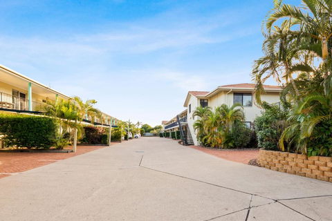 Arlia Sands Apartments - Palm Beach Accommodation 2