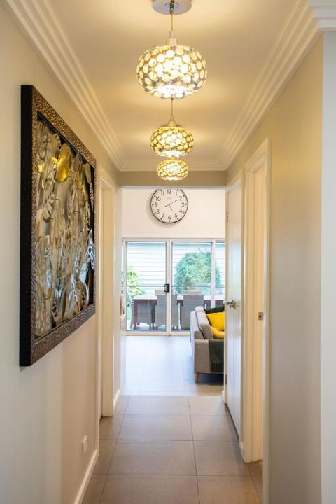 Armidale Cottage - House 1 - Palm Beach Accommodation 3