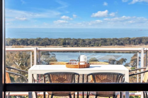 Arrawong - Palm Beach Accommodation 1