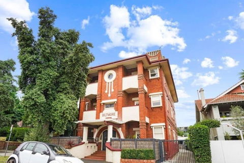 Art Deco Hideaway - St Kilda - Palm Beach Accommodation 1