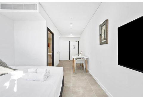 Arthur Hotel Bondi Junction No Reception And House Keeping No Sofa Bed - Palm Beach Accommodation 3