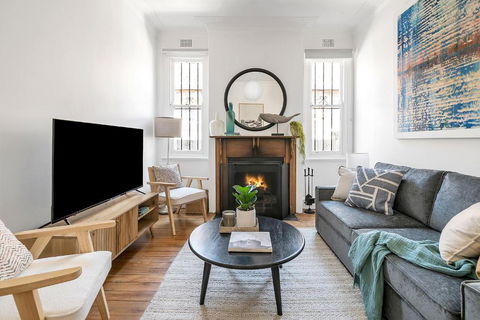 Artscape - Luxurious Bondi Beach Family Villa! - Palm Beach Accommodation 2