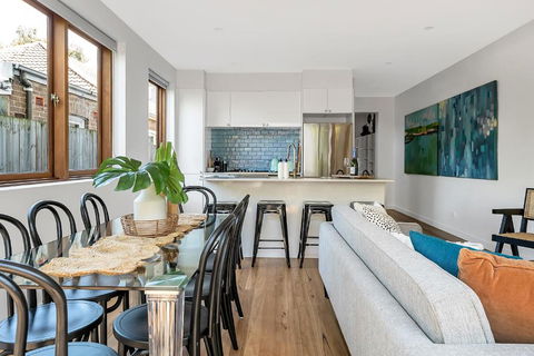 Artscape - Luxurious Bondi Beach Family Villa! - Palm Beach Accommodation 4