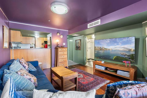 Artsy Boho Den In Iconic Fingerwharf Woolloomoolo - Palm Beach Accommodation 0