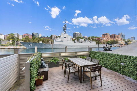 Artsy Boho Den In Iconic Fingerwharf Woolloomoolo - Palm Beach Accommodation 1