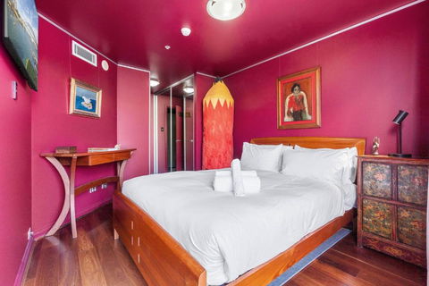 Artsy Boho Den In Iconic Fingerwharf Woolloomoolo - Palm Beach Accommodation 4