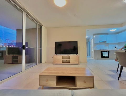 Ashfield 2 Br Apt Bus&Train Shop Parking - Palm Beach Accommodation 1