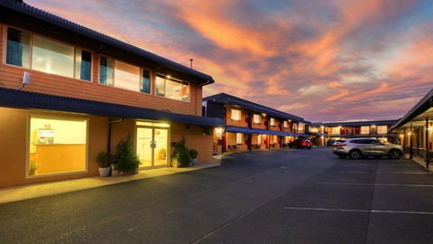Ashton Motel - Palm Beach Accommodation 0