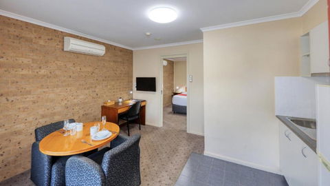 Ashton Motel - Palm Beach Accommodation 4