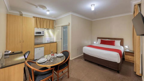 Ashton Motel - Palm Beach Accommodation 2