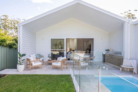 Aster - Palm Beach Accommodation 0