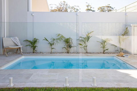 Aster - Palm Beach Accommodation 2