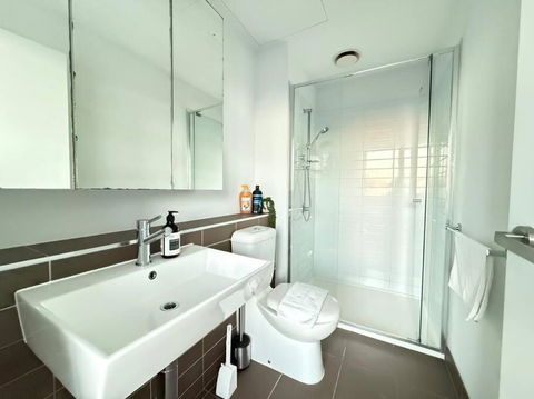 Astonishing 2B2B UpperWestSide Residence Opposite Southern Cross Station - Palm Beach Accommodation 4