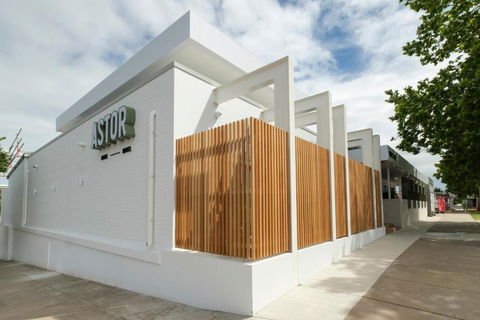 Astor Hotel Motel - Palm Beach Accommodation 1