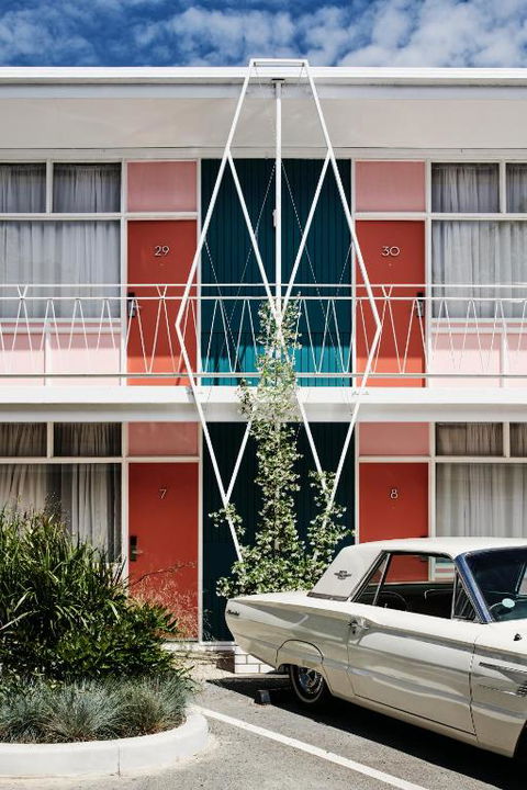 Astor Hotel Motel - Palm Beach Accommodation 3
