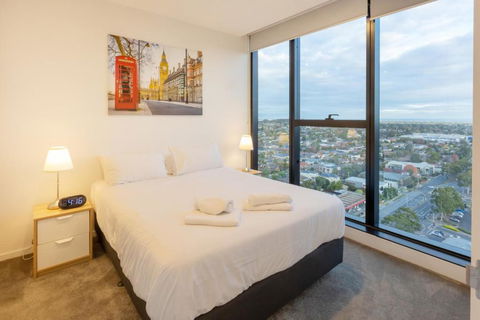 Astra Apartments Glen Waverley - Palm Beach Accommodation 1