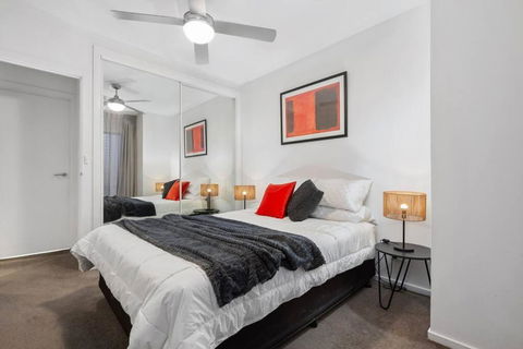 Astral Apartments. Spacious 2 Bed, 2 Bath Apartment In A Great Location. - Palm Beach Accommodation 2