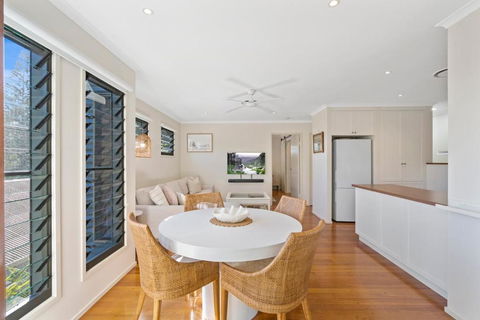 At Melaleuca 1 - Palm Beach Accommodation 1
