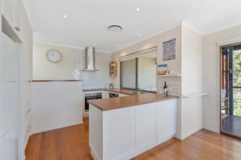 At Melaleuca 1 - Palm Beach Accommodation 3