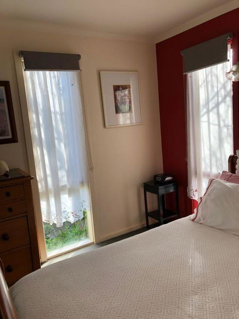At The Gallery - Palm Beach Accommodation 2