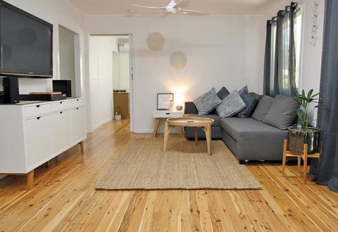ATALLAWA - Palm Beach Accommodation 0