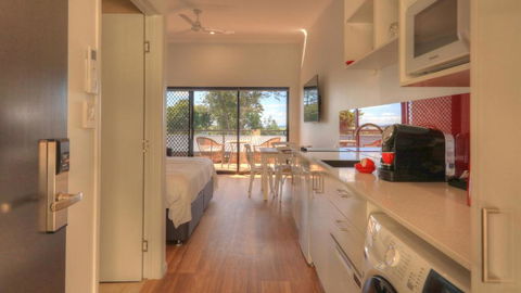 Atherton Motel - Palm Beach Accommodation 1