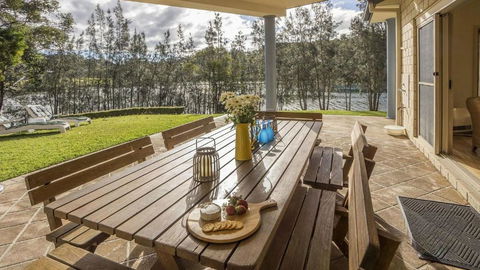 Atlantis On Lake Conjola - Palm Beach Accommodation 0