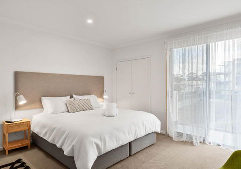 Aurora At Cowes By Ready Set Stay - Palm Beach Accommodation 1