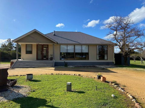 Aurora Cottages - Bellfield - Palm Beach Accommodation 0