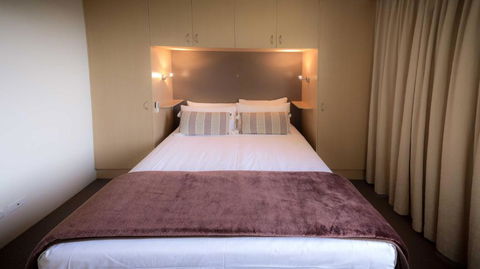 Aussie Resort - Palm Beach Accommodation 3
