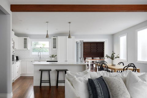 Austin Cottage - Palm Beach Accommodation 2