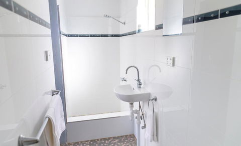 Australian Hotel Motel Yass - Palm Beach Accommodation 1