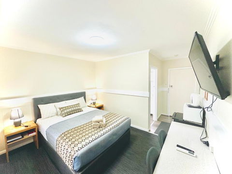 Auto Lodge Motor Inn - Palm Beach Accommodation 1