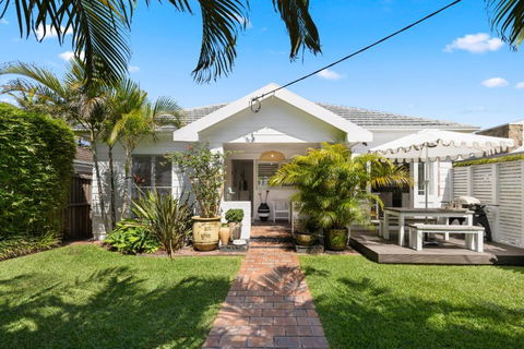 Avalon Beach Cottage, Private, 150m To The Beach! - Palm Beach Accommodation 0